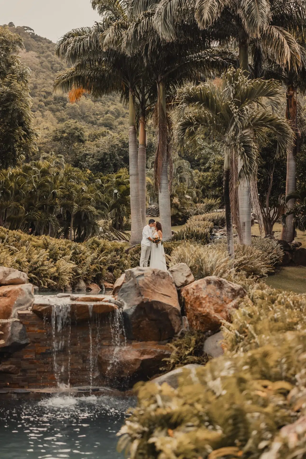 Mariage de Laetitia et Thomas sur la plage de Grand-Case - Saint-Martin, Île des Antilles françaises