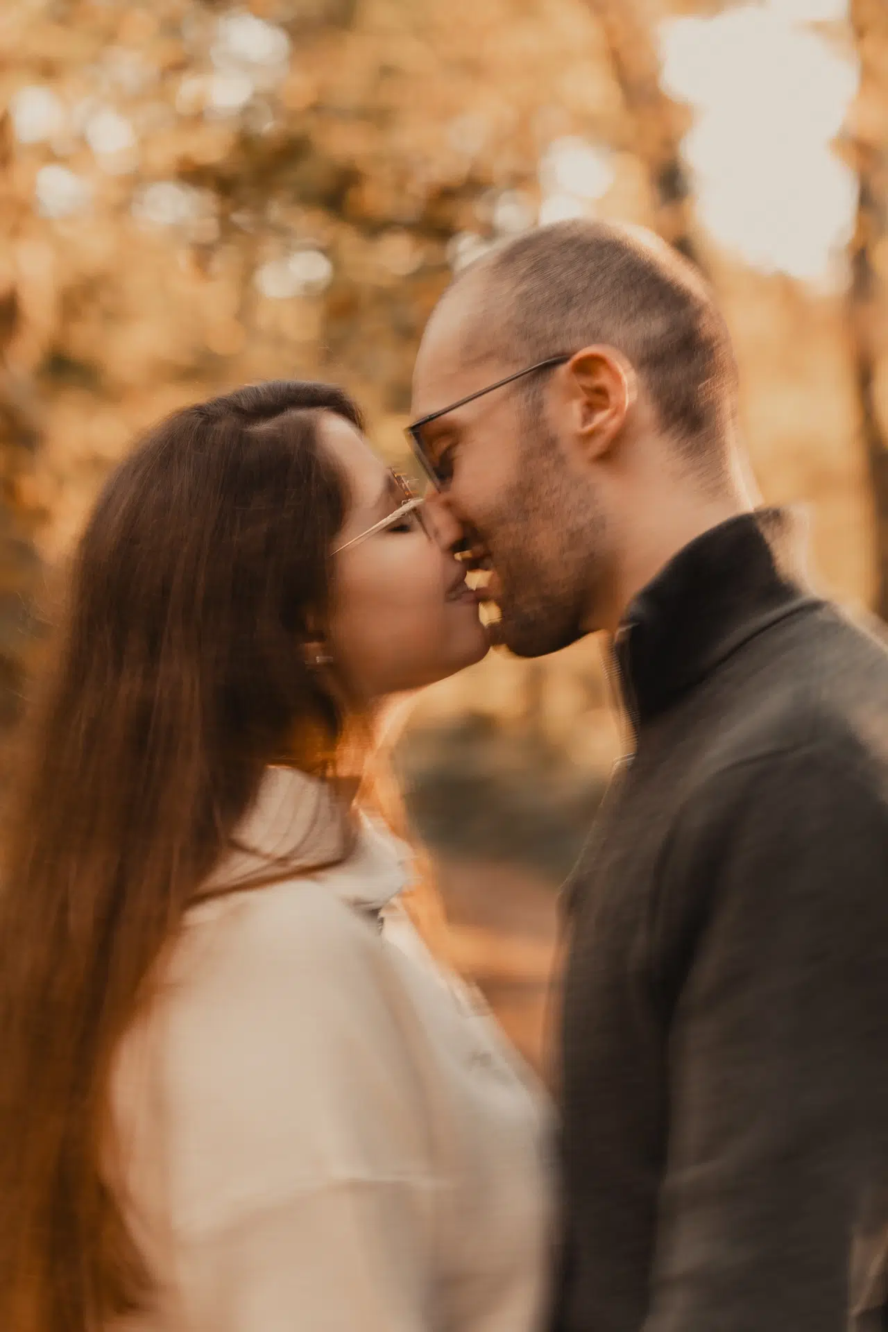 Shooting couple de Marine et Guillaume au Waldeck – Riedisheim, Haut-Rhin, Alsace – Pour la création des faire-part de mariage