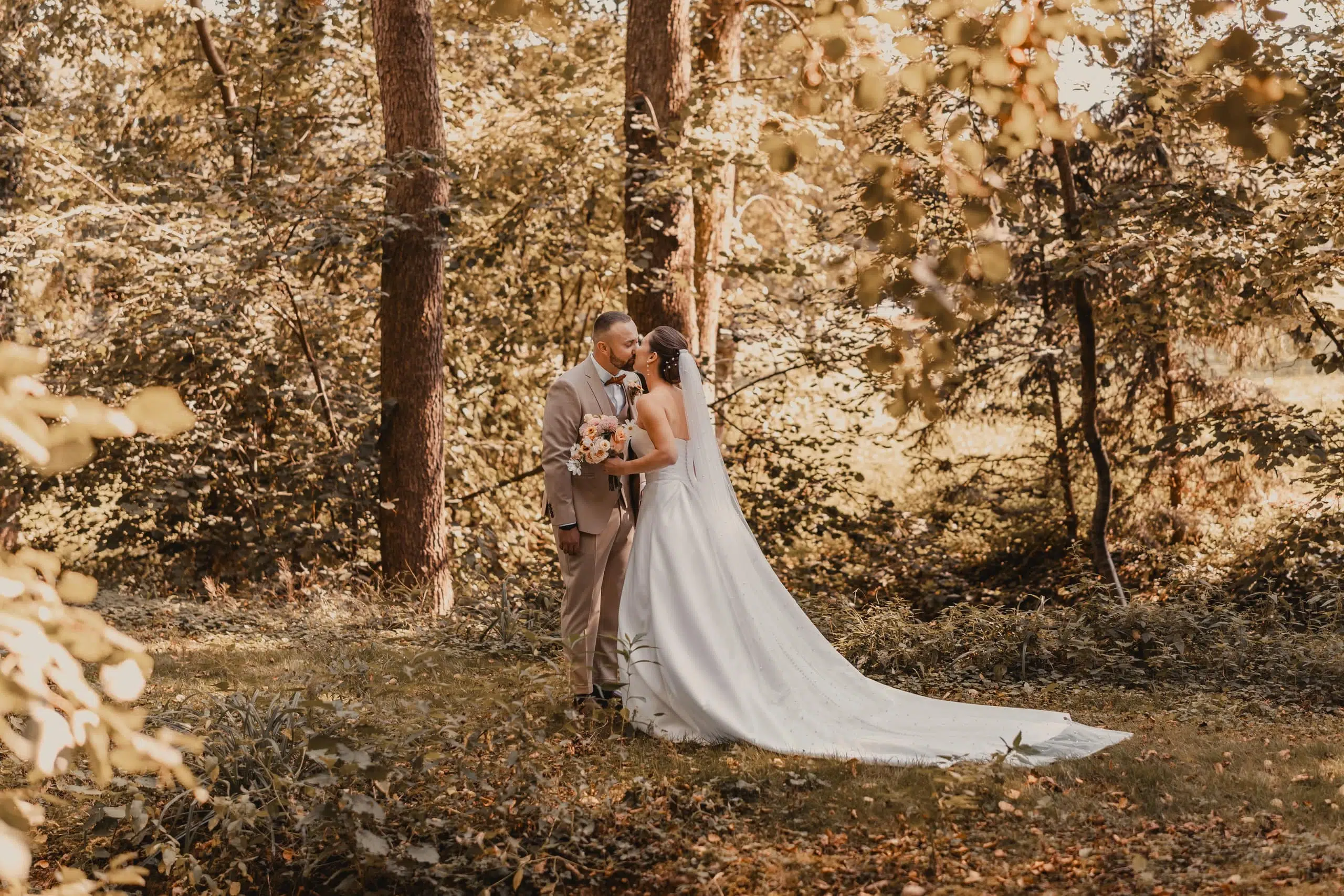 Mariage d'Estelle et Nicolas à l'hôtel Jenny - Hagenthal-le-Bas, Haut-Rhin, Alsace