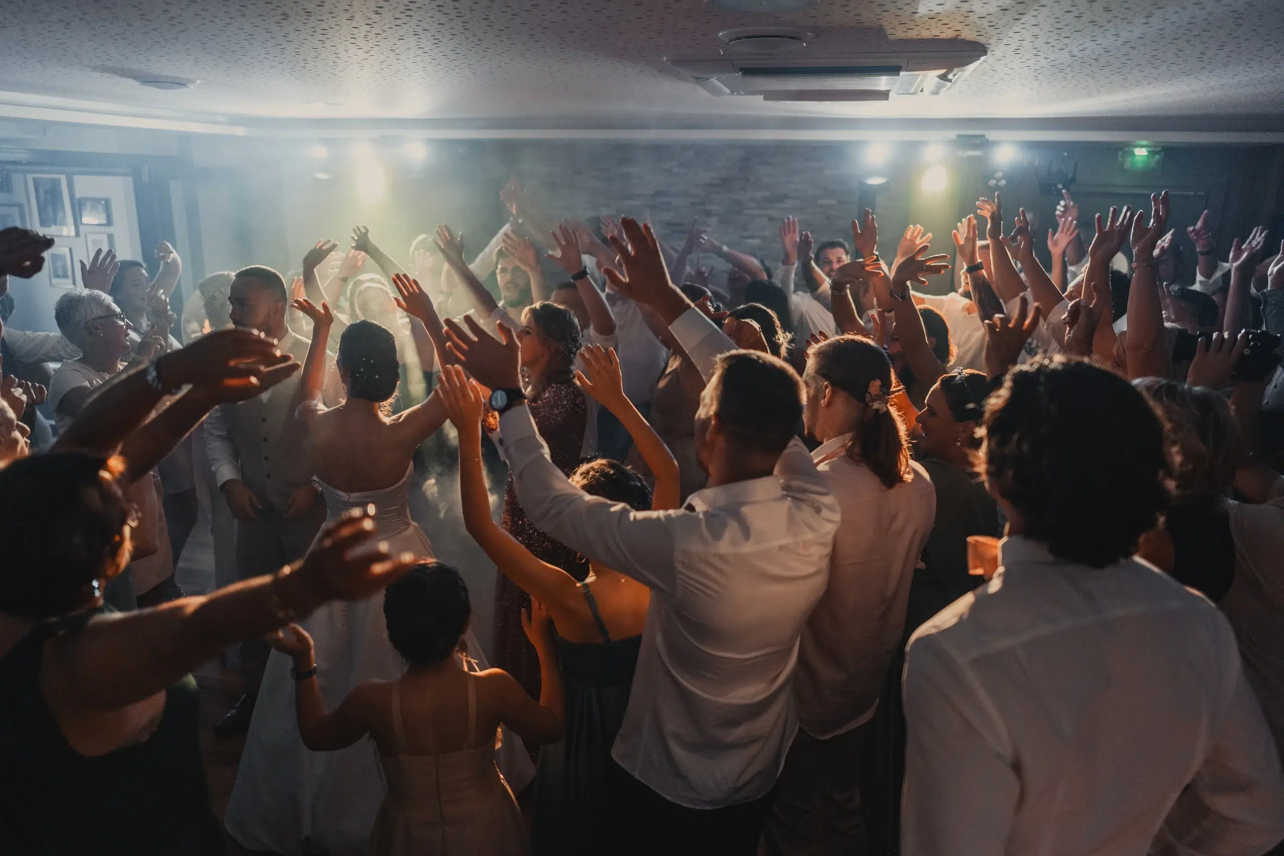 Mariage d'Estelle et Nicolas à l'hôtel Jenny - Hagenthal-le-Bas, Haut-Rhin, Alsace