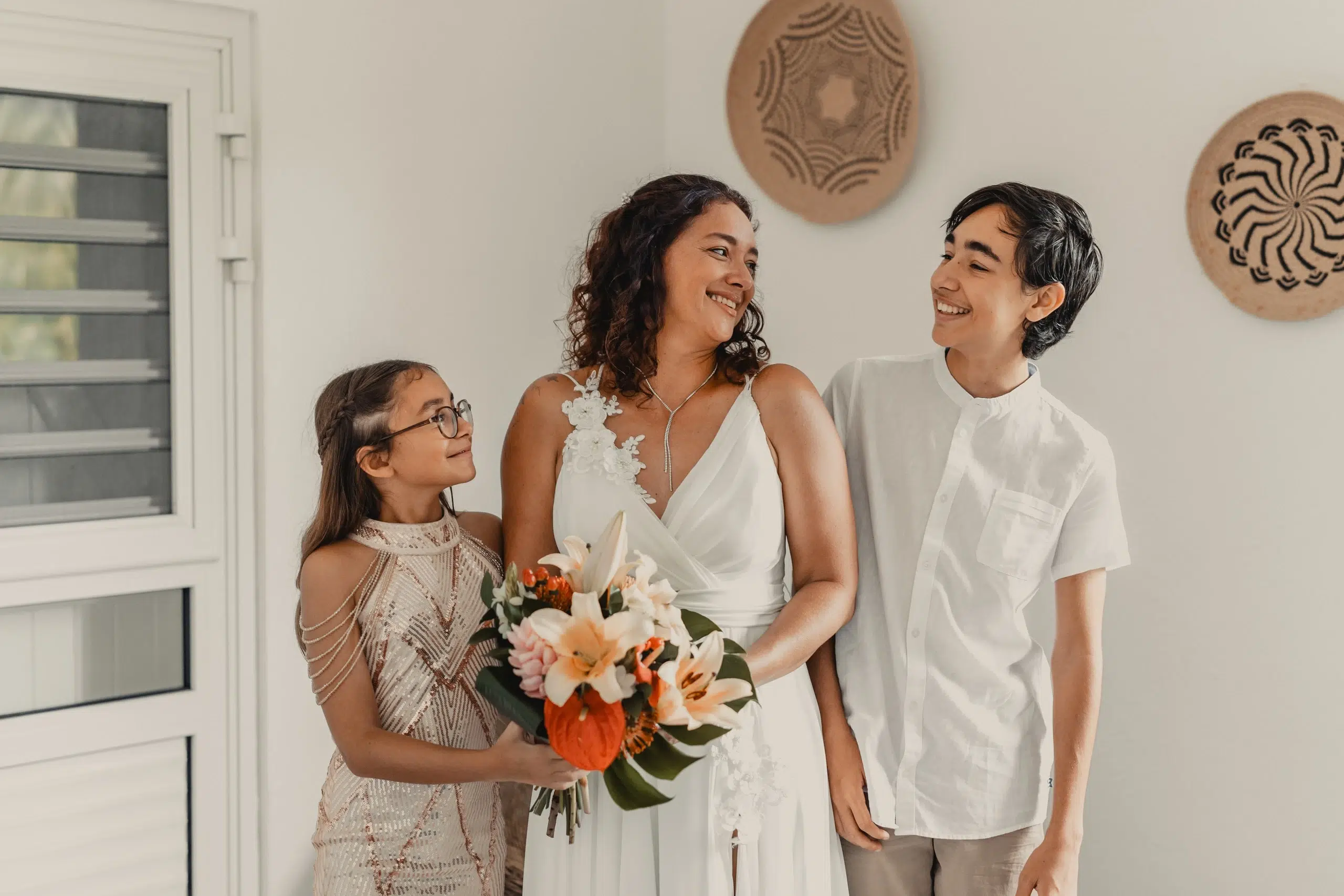 Mariage de Laetitia et Thomas sur la plage de Grand-Case - Saint-Martin, Île des Antilles françaises