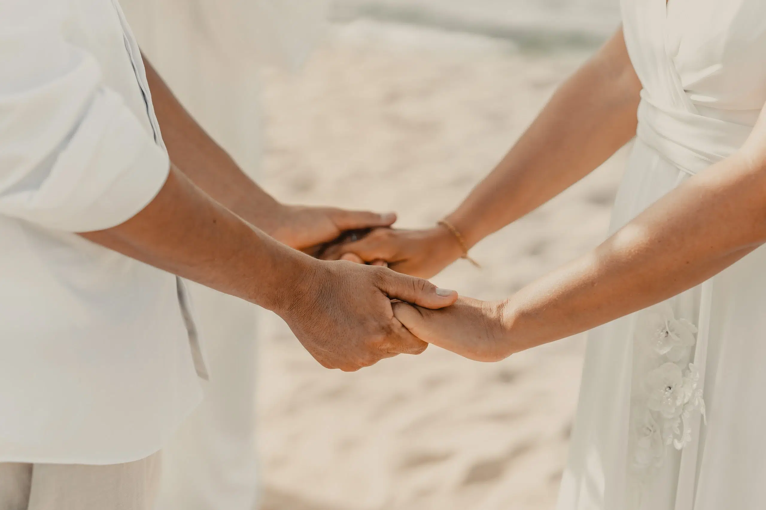 Mariage de Laetitia et Thomas sur la plage de Grand-Case - Saint-Martin, Île des Antilles françaises