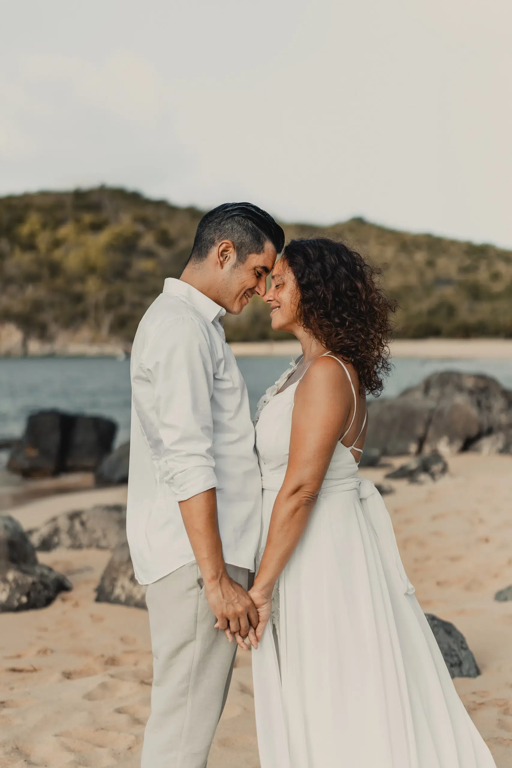 Mariage de Laetitia et Thomas sur la plage de Grand-Case - Saint-Martin, Île des Antilles françaises