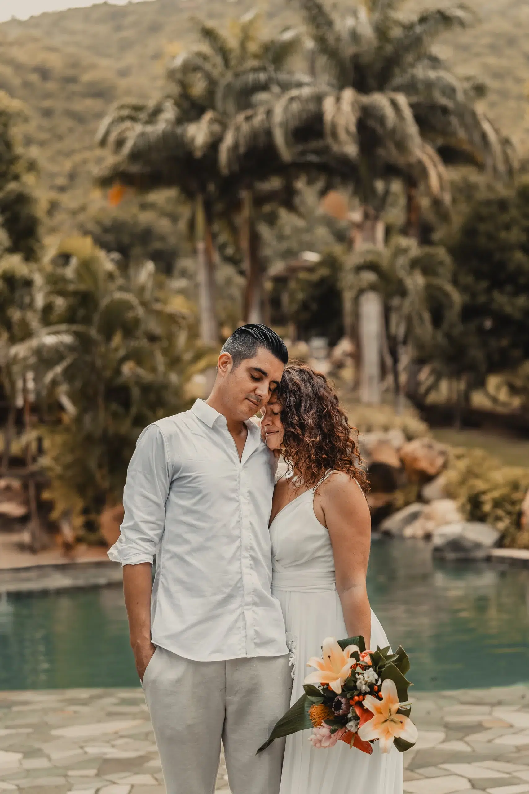Mariage de Laetitia et Thomas sur la plage de Grand-Case - Saint-Martin, Île des Antilles françaises