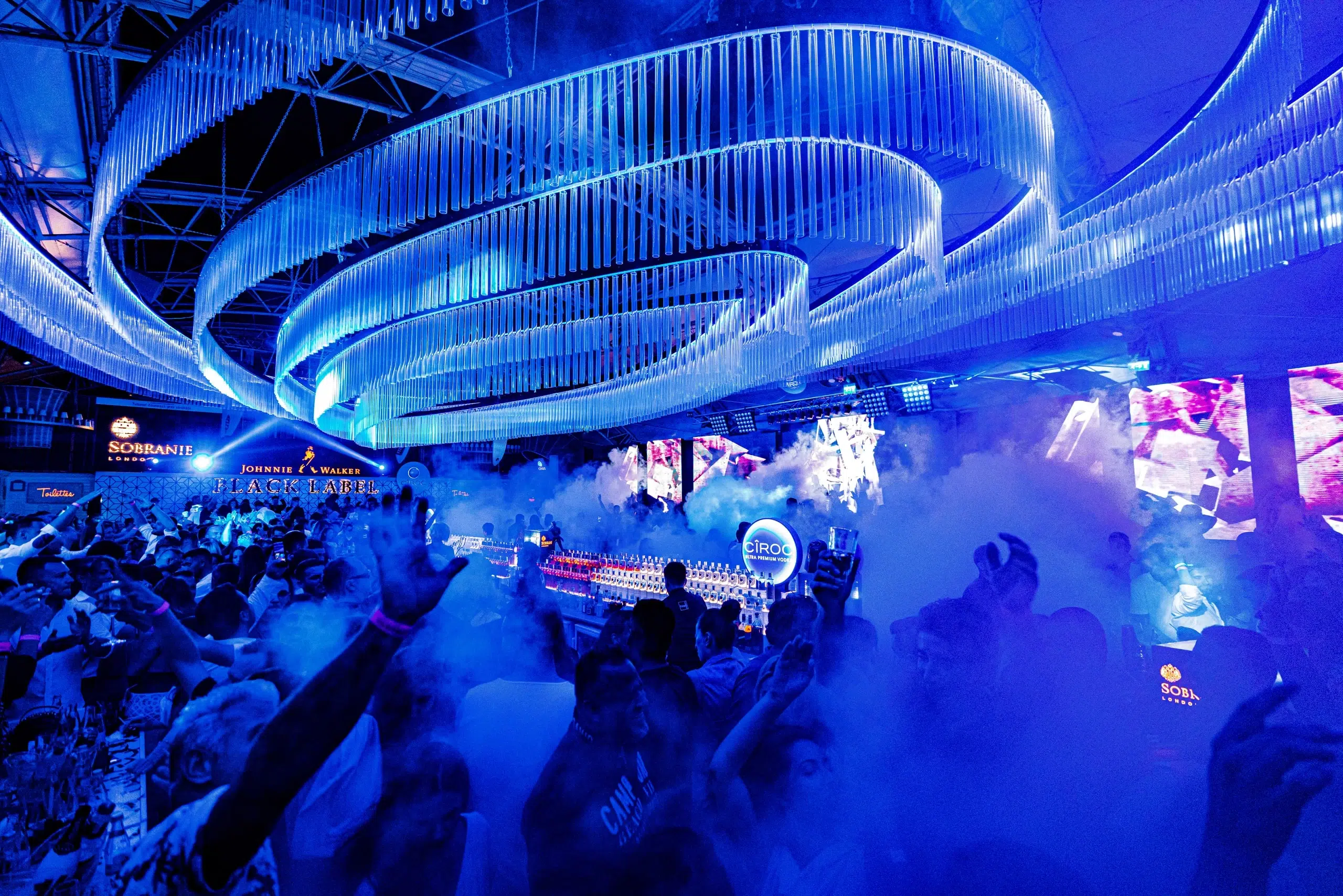 Reportage photo du DJ Chris Willsman au Fratelli Mamaia - Mamaia, Roumanie