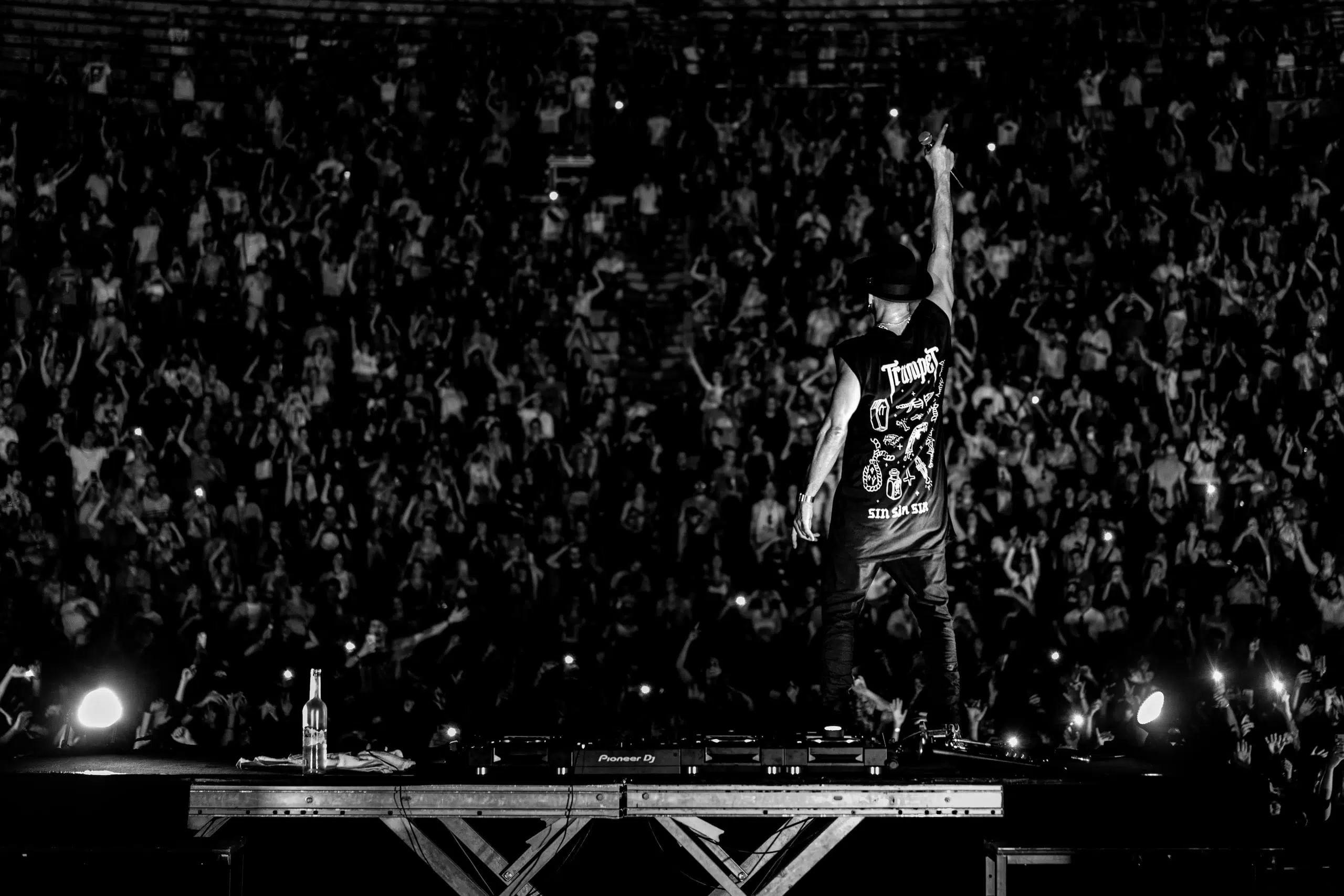 Reportage photo du DJ Timmy Trumpet au Positiv Festival - Orange, Vaucluse, Provence-Alpes-Cote d’Azur